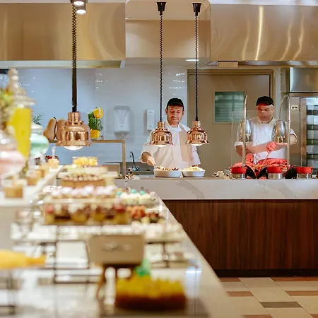 Louis Ledra Geroskipou