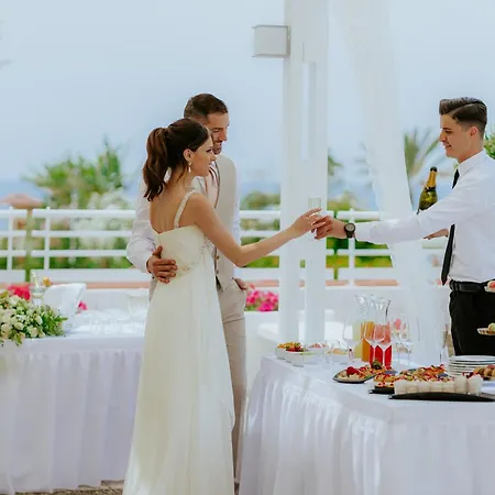 Louis Ledra Geroskipou