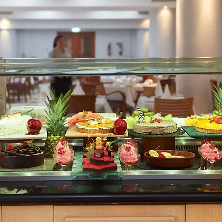 路易斯莱德拉海滩酒店 4* Geroskipou