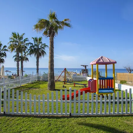 Louis Ledra Geroskipou