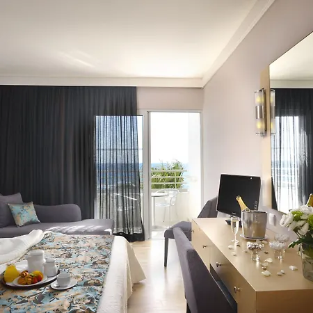 Louis Ledra Geroskipou