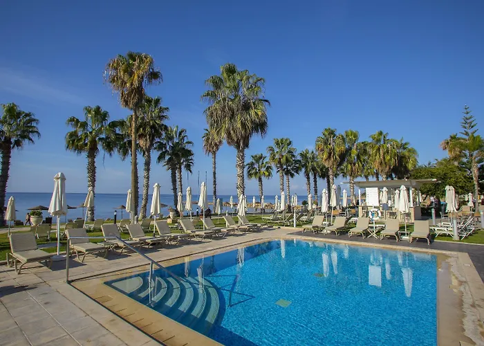 Louis Ledra Geroskipou