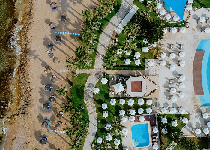 Louis Ledra Ξενοδοχείο 4*